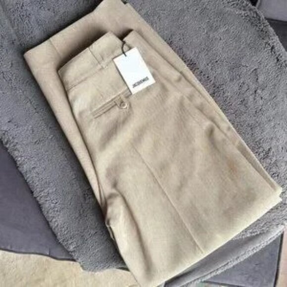 JACQUEMUS Beige 'Le pantalon Ovalo' Trousers - Picture 7 of 11